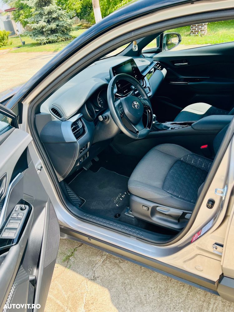 Toyota C-HR 1.8 HSD 122 CP 4x2 CVT Style - 28