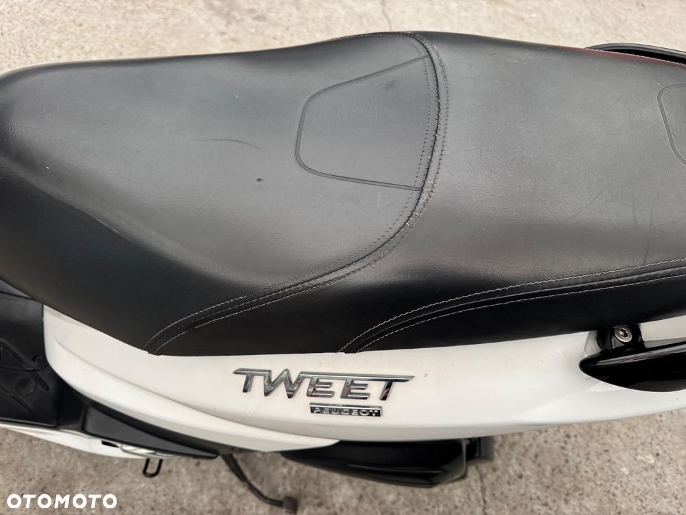 Peugeot Tweet - 13