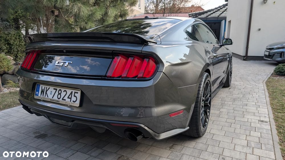 Ford Mustang - 7