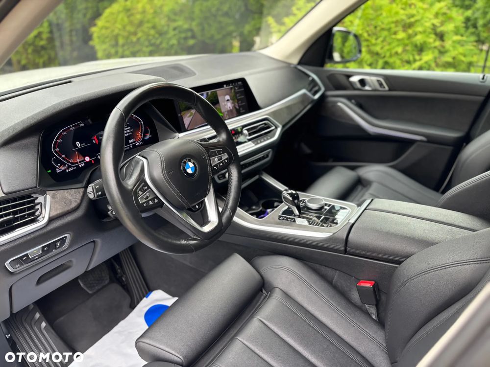 BMW X5 xDrive25d xLine - 29