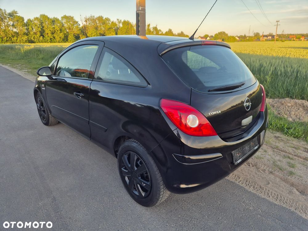 Opel Corsa 1.2 16V Cosmo - 5