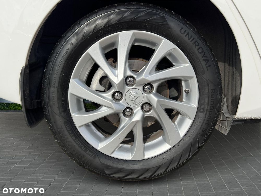 Toyota Auris - 19