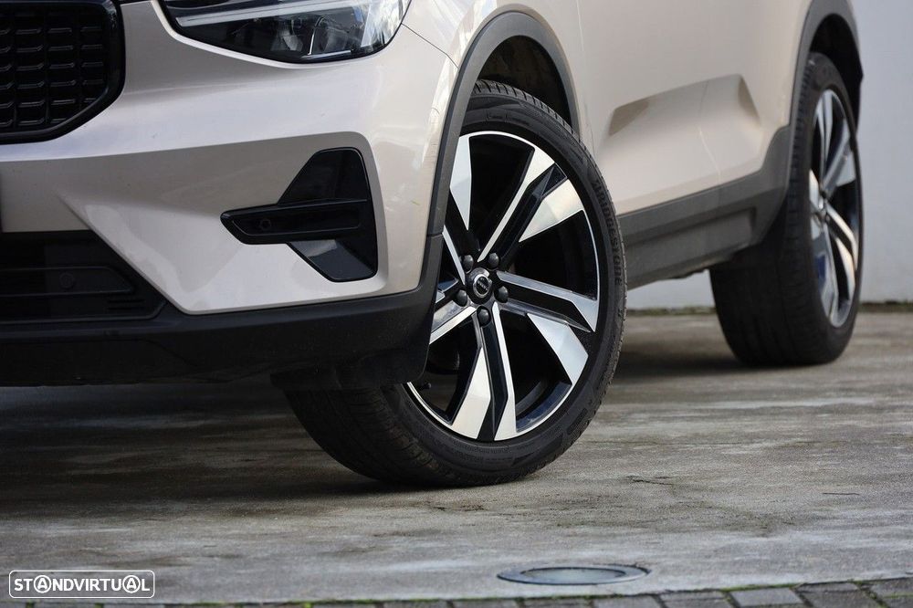 Volvo XC 40 1.5 T2 Plus Dark Auto - 32