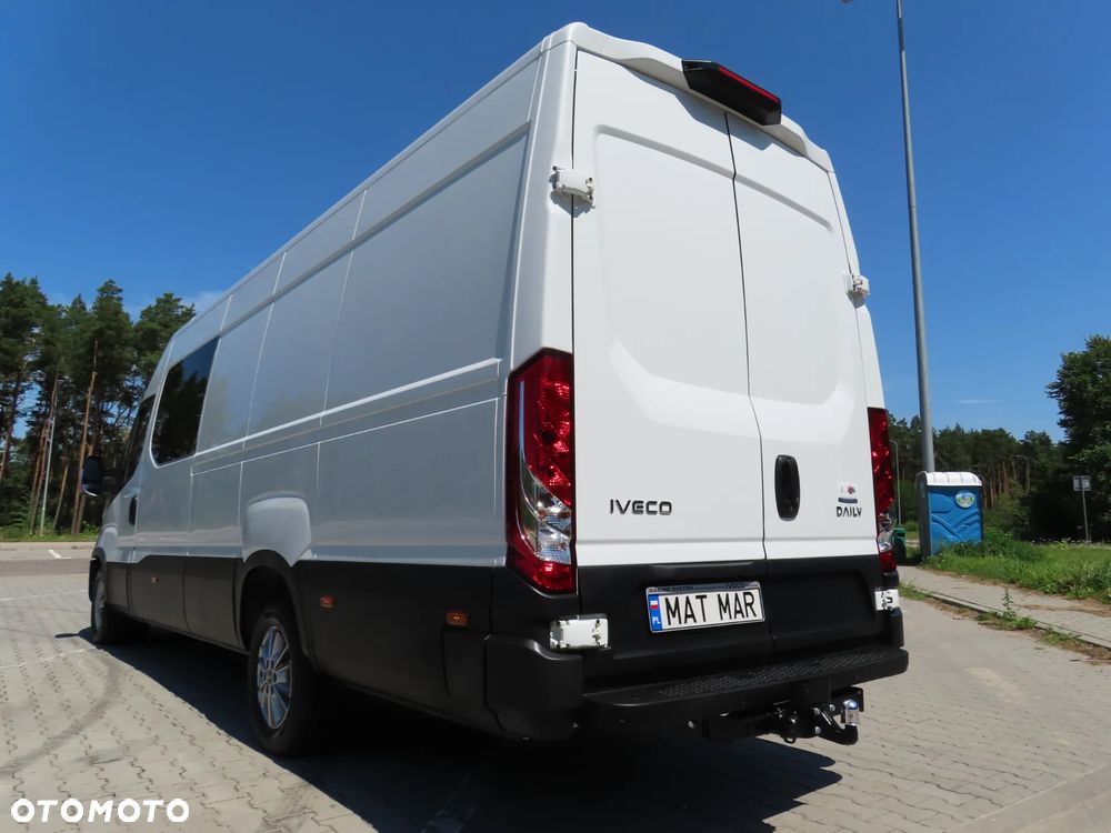 Iveco DAILY 35S18 DOKA Dubel Brygadowy MIXTO 7-Mio Os.+812 Kg Ład. POWER 3.0 HPI 180 KM Hi-Matic Automat L4H2 Rozstaw Osi 4100 mm WZMACNIANY FULL OPCJA Wyposażenia Gwarancja Fabryczna HAK 3500 KG Stan Auta Jak Z Salonu NOWY - 11