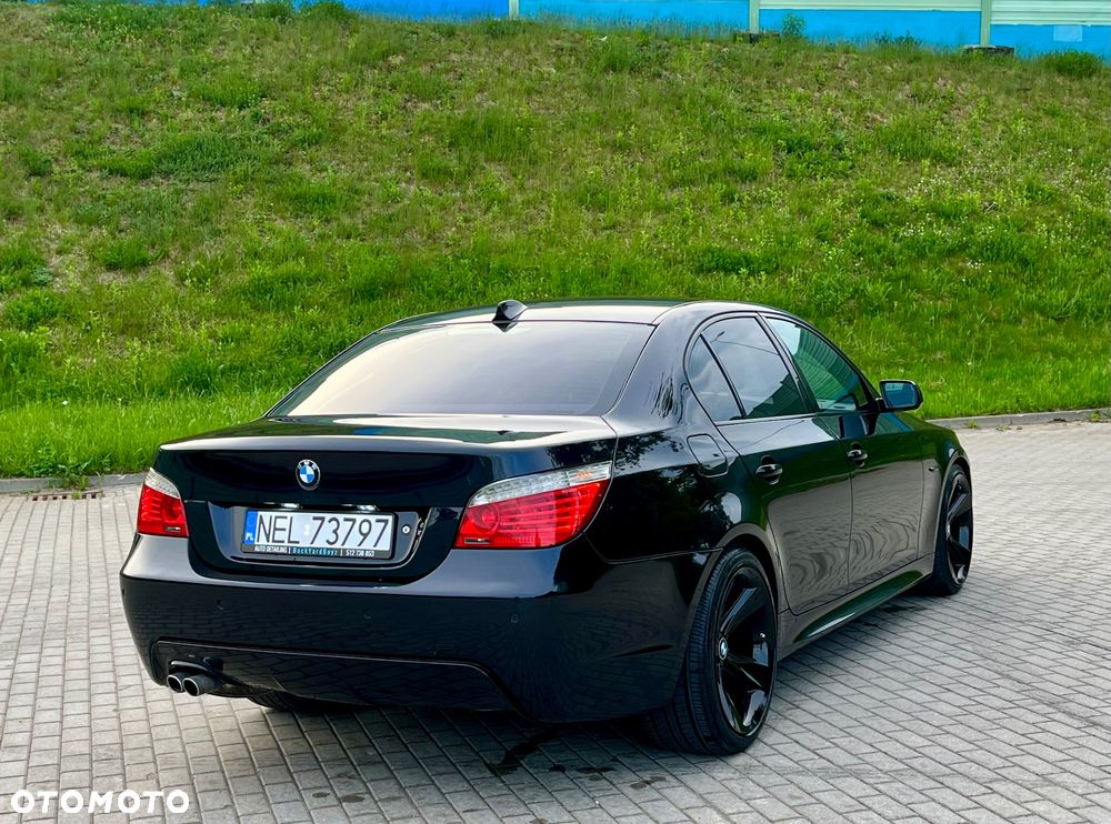 BMW Seria 5 525d Edition Exclusive - 12