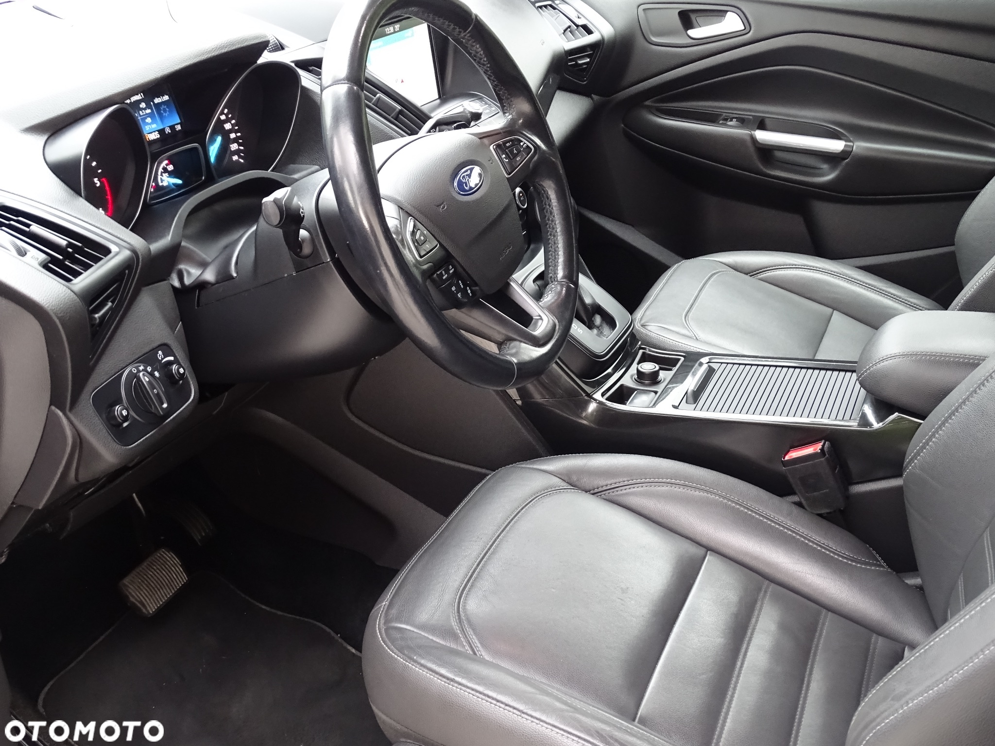 Ford Kuga 2.0 TDCi 4x4 Titanium - 16