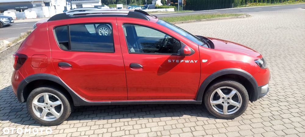 Dacia Sandero TCe 90 Celebration - 4