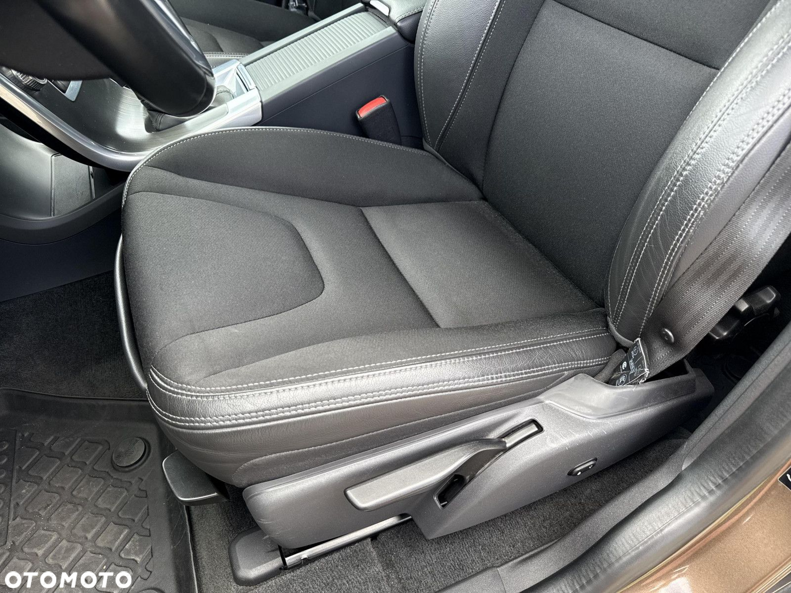 Volvo XC 60 - 12
