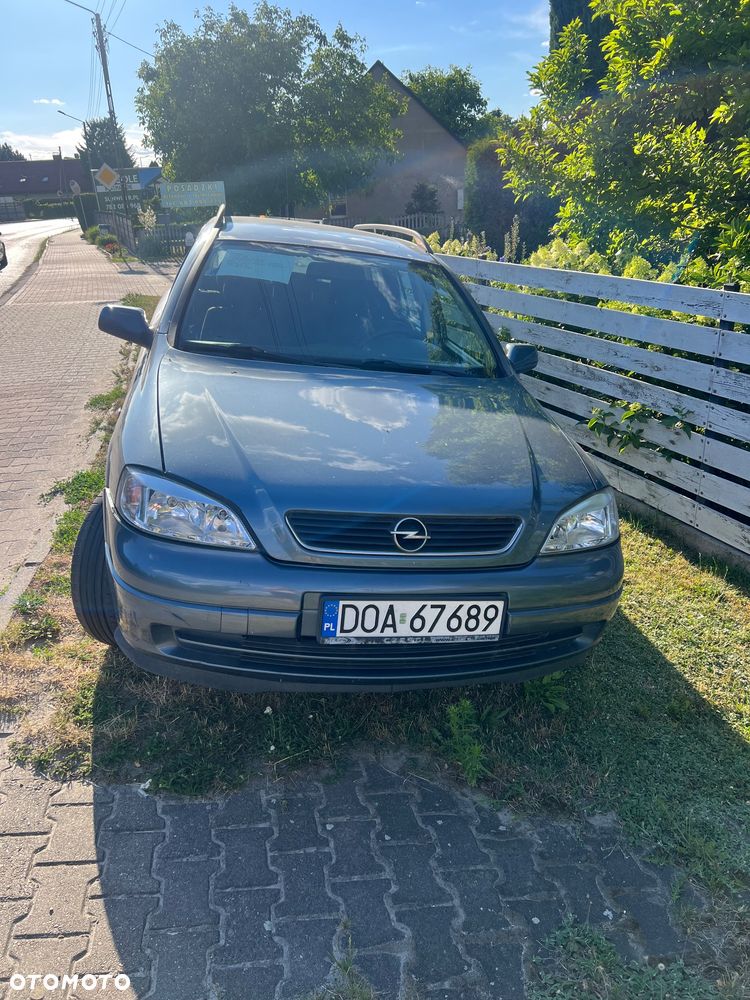 Opel Astra 1.6 - 10