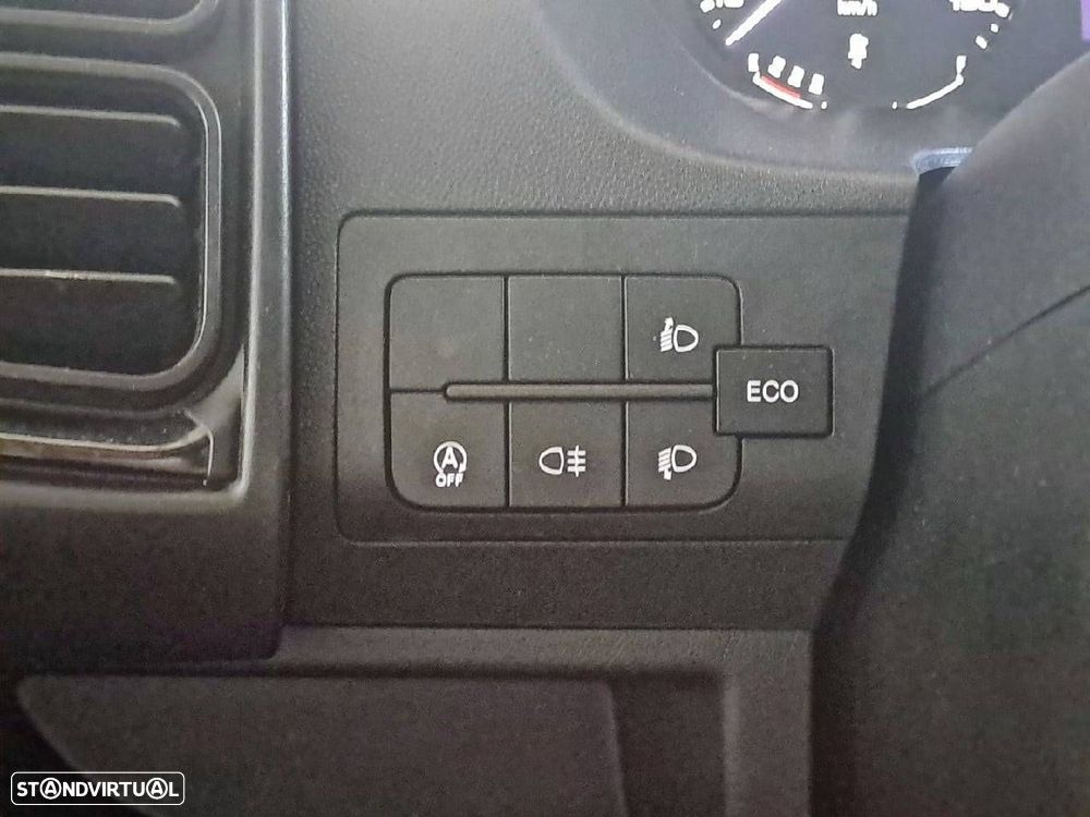 Peugeot Boxer 2.2 BlueHDi 140 S&S 333 L2H1 - 14