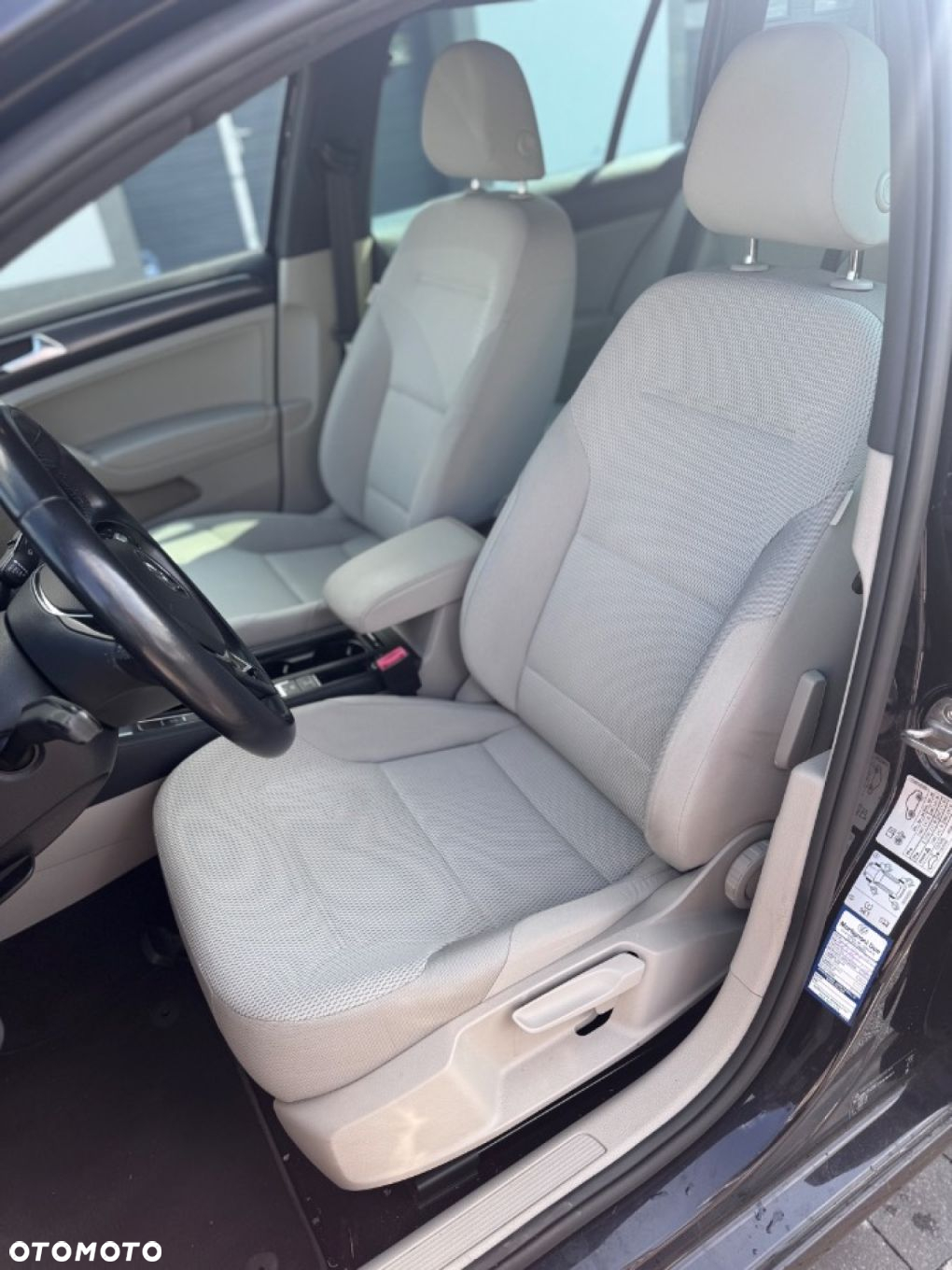 Volkswagen Golf - 13