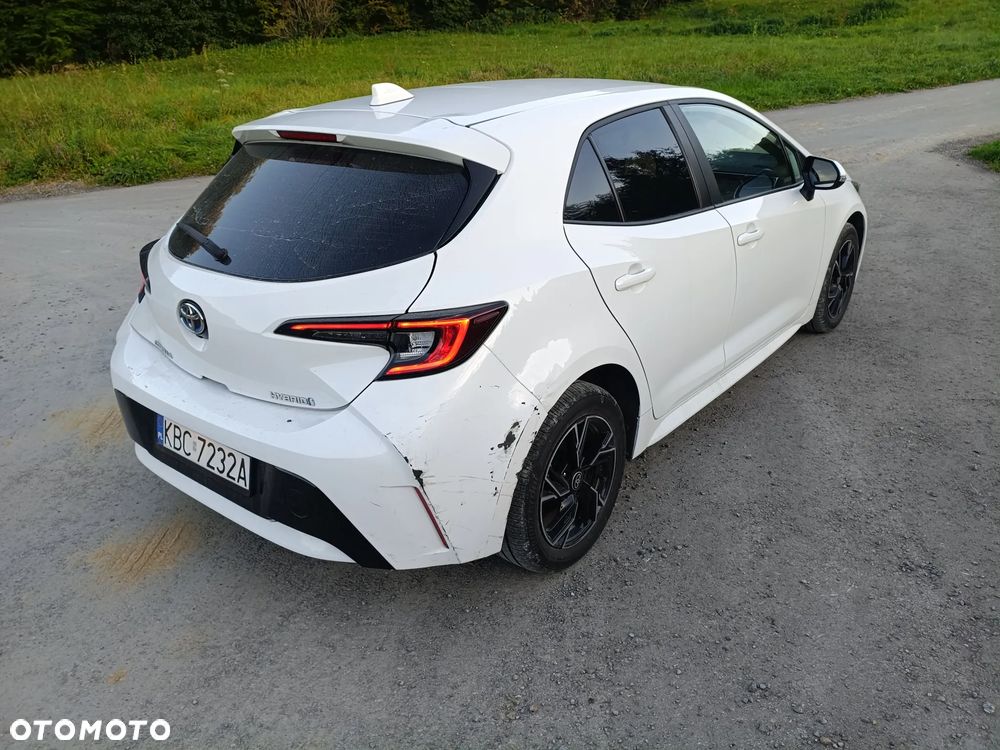 Toyota Corolla - 4