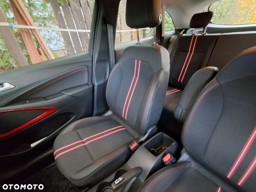 Opel Crossland X 1.2 T Eco Design Line S&S - 13