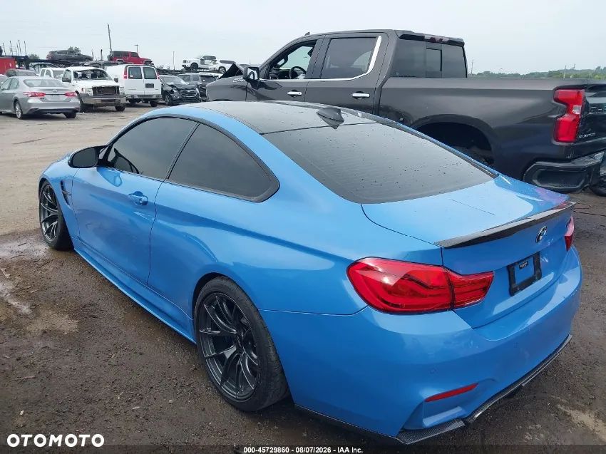 BMW M4 - 4