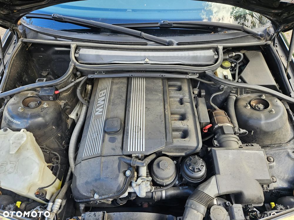 BMW Seria 3 320i - 15