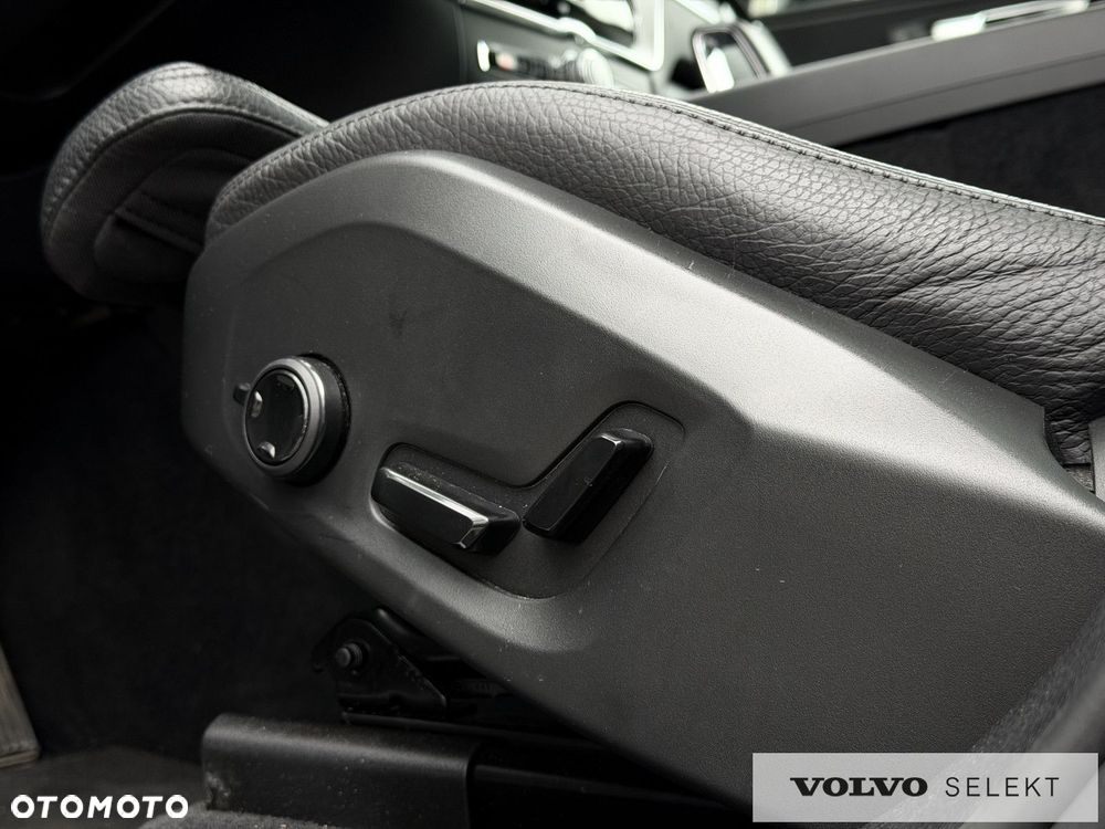 Volvo XC 60 - 22