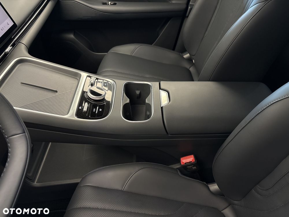 Geely Starray EM-i 1.5 PHEV Pro DHT - 12
