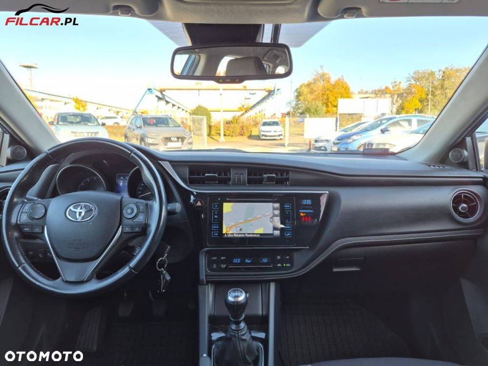 Toyota Auris - 18