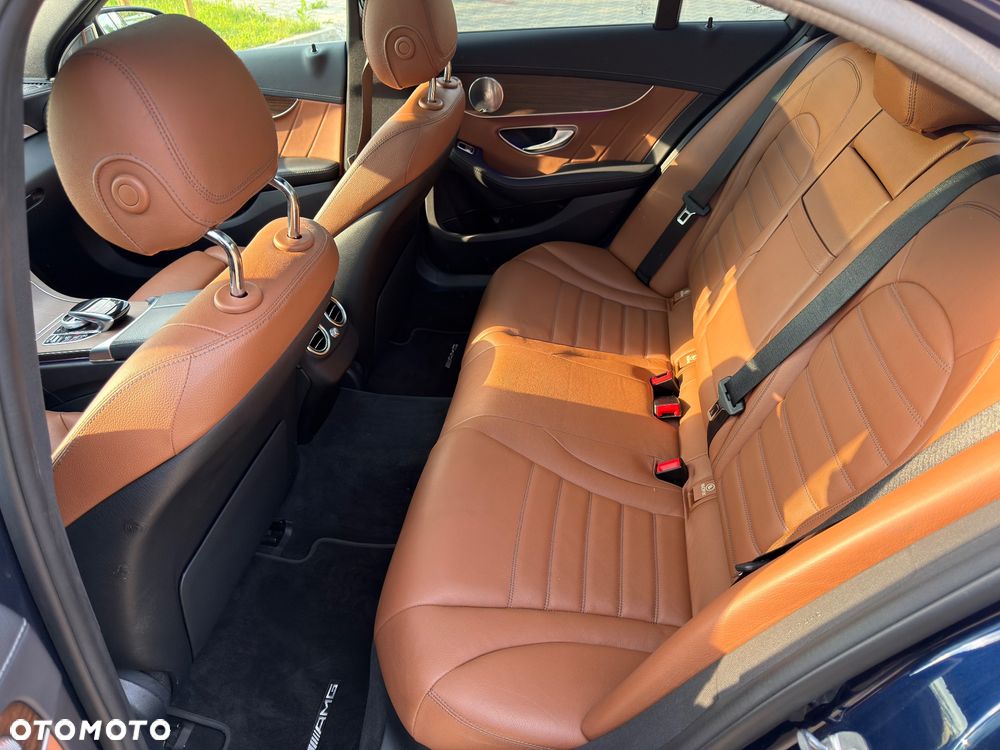 Mercedes-Benz Klasa C AMG 43 4Matic AMG TCT 9G - 10