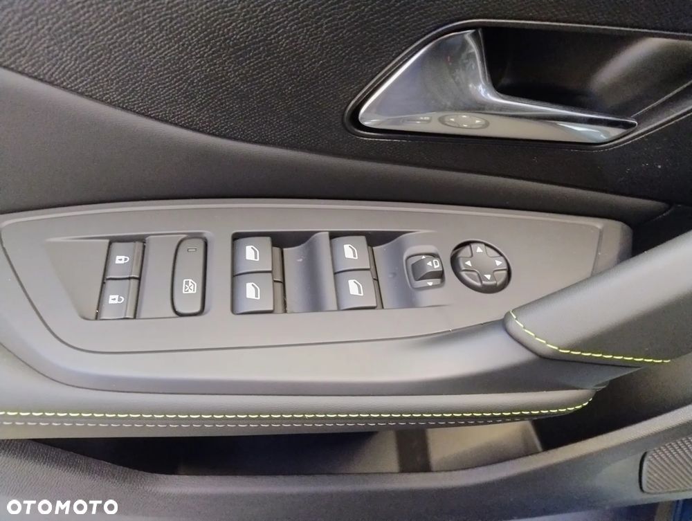 Peugeot 408 1.2 PureTech mHEV GT S&S e-DSC6 - 20