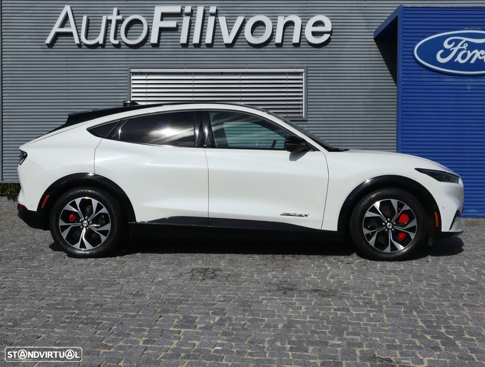 Ford Mustang Mach-E AWD PREMIUM - 2