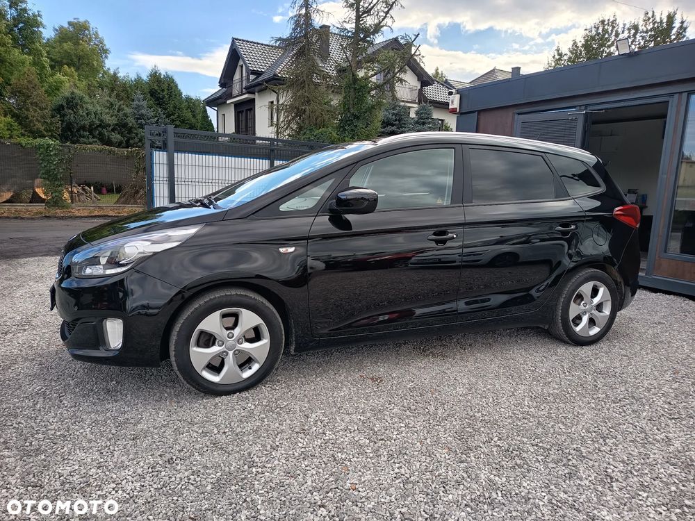 Kia Carens 1.6 GDI Dream Team Edition - 3