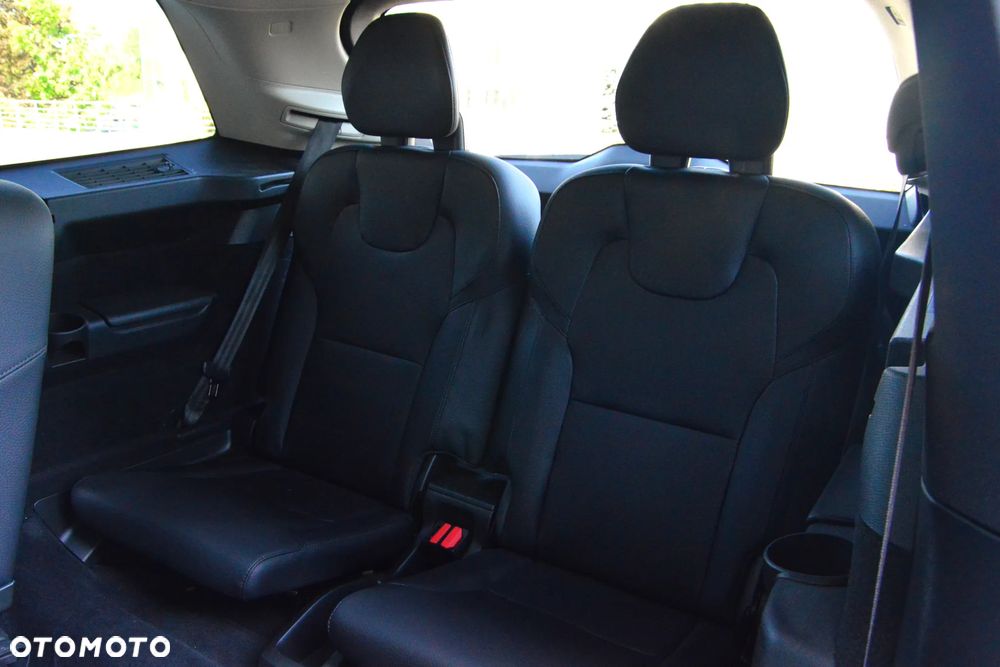 Volvo XC 90 - 16
