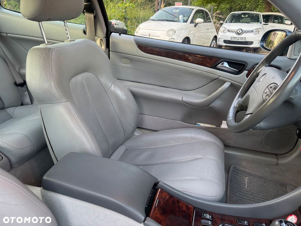 Mercedes-Benz CLK - 30