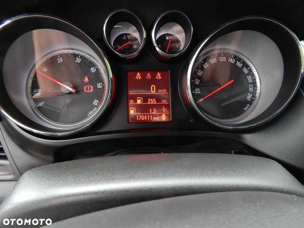 Opel Zafira - 14