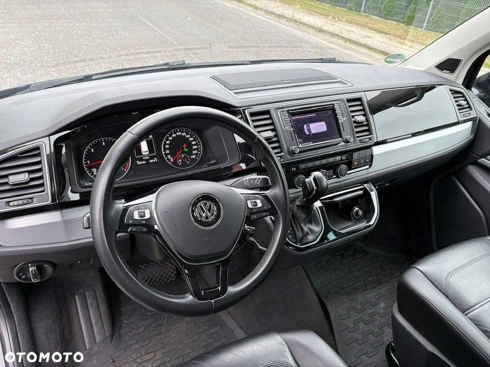 Volkswagen Multivan - 17