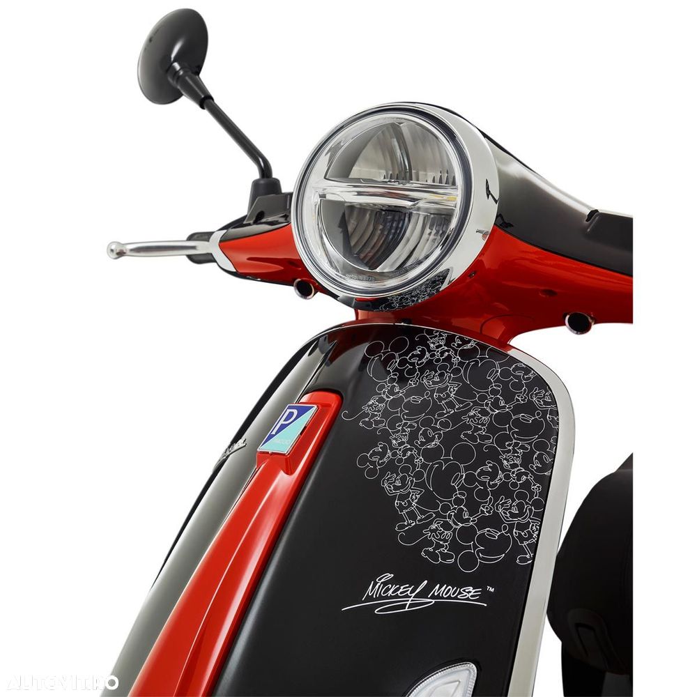 Vespa Primavera 50 50th Anniversary Special Edition - 4