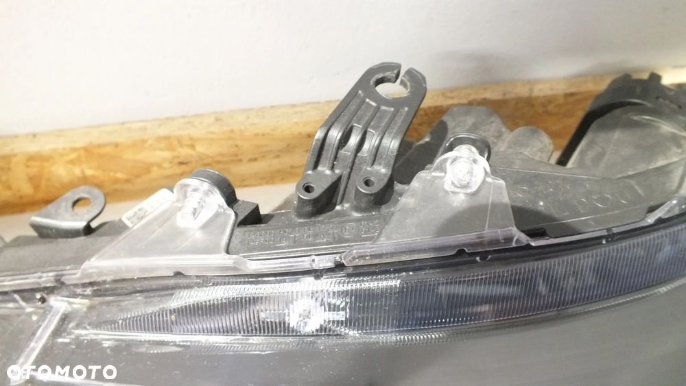 Lampa przednia lewa Toyota Corolla E21 kombi HB Full led - 5