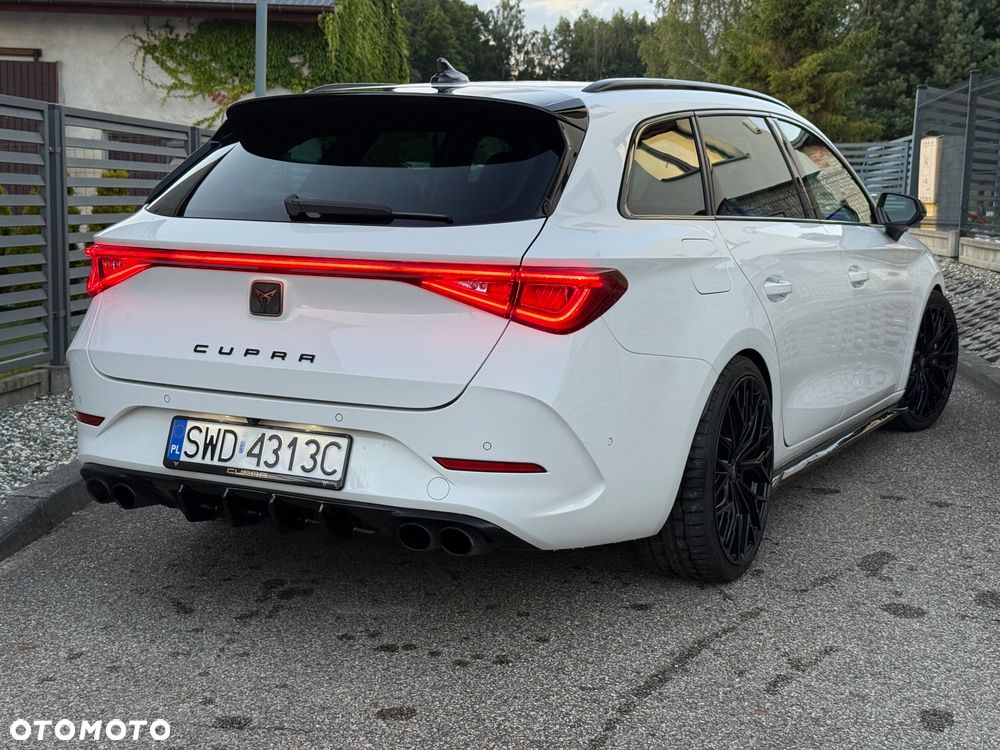 Cupra Leon Sportstourer 2.0 TSI 4Drive VZ Cup DSG - 3