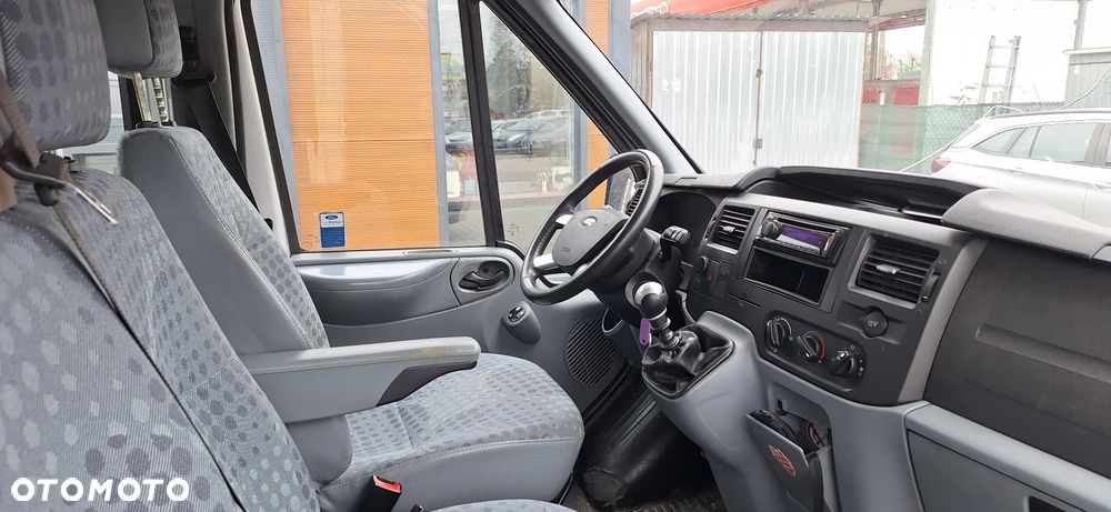 Ford Transit 280M Trend - 11