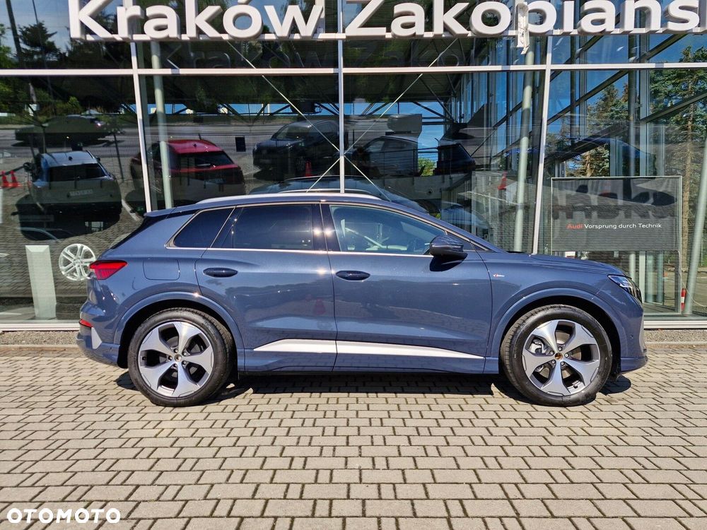 Audi Q4 e-tron - 7