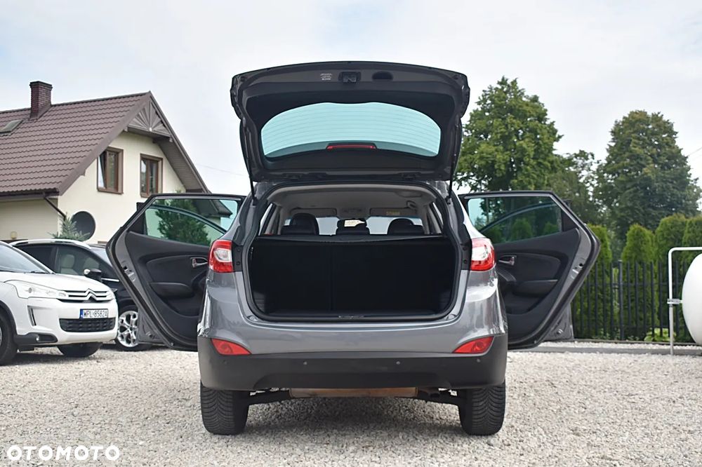 Hyundai ix35 1.6 2WD Fifa World Cup Edition - 15