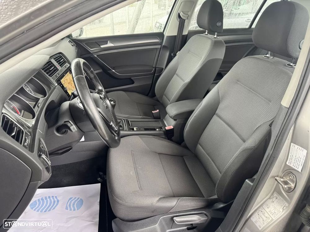 VW Golf 1.6 TDI Confortline - 11