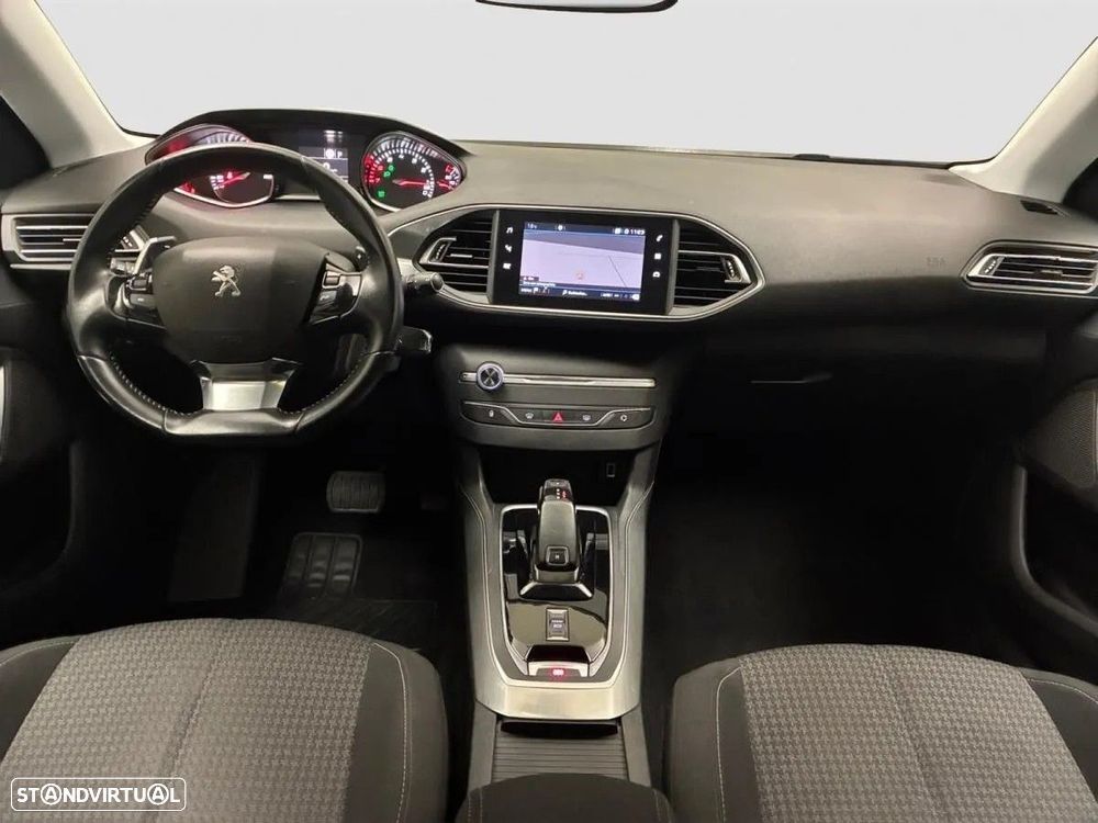 Peugeot 308 PureTech 130 EAT8 Active Pack - 4