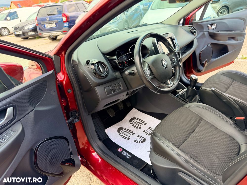 Renault Clio - 24
