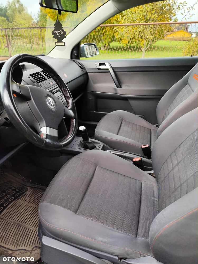 Volkswagen Polo - 12