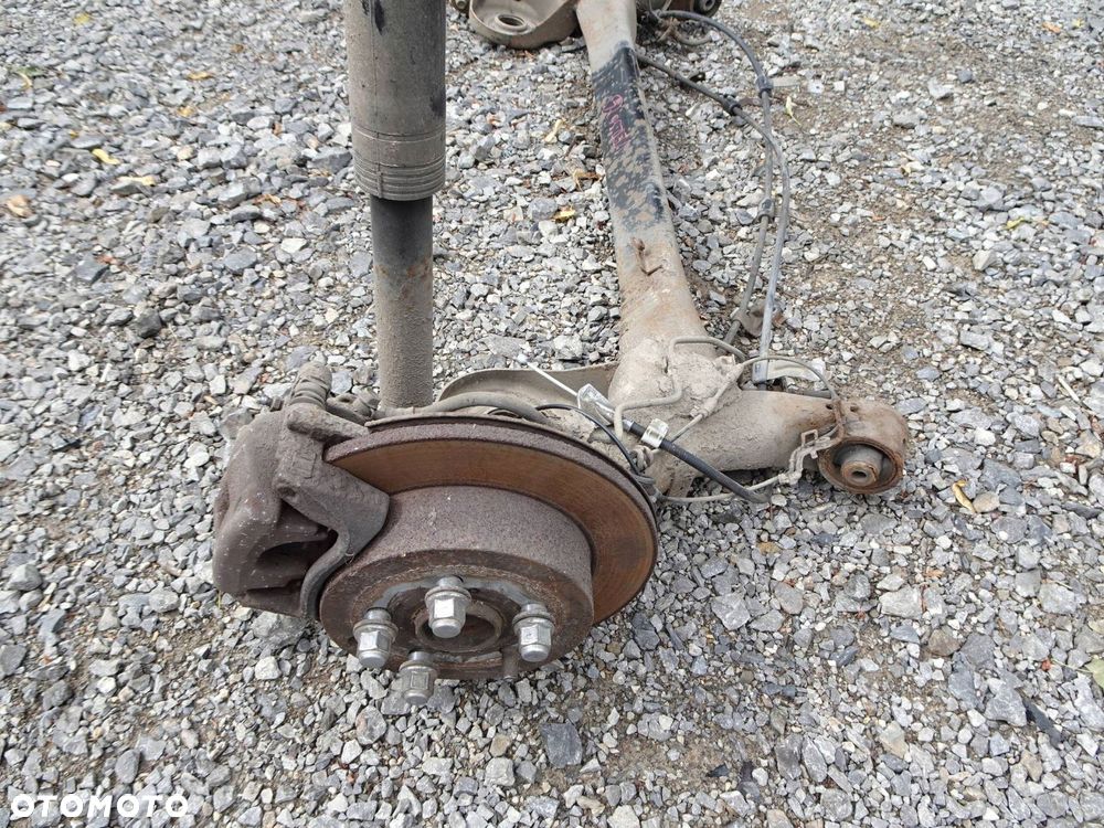 belka tył zawieszenie kpl. toyota verso 09-13 r. - 3