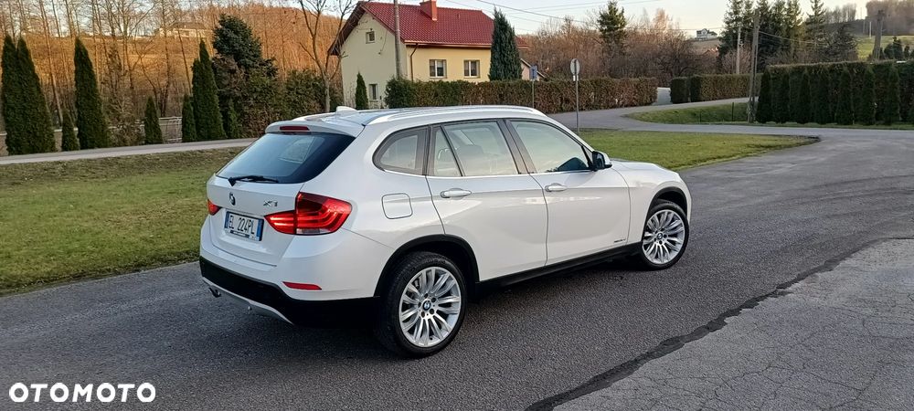 BMW X1 sDrive18d Sport Line - 29
