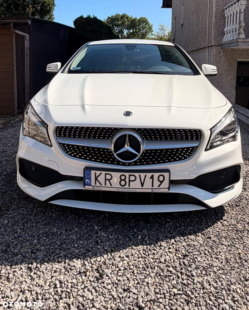 Mercedes-Benz CLA 200 7G-DCT AMG Line - 2