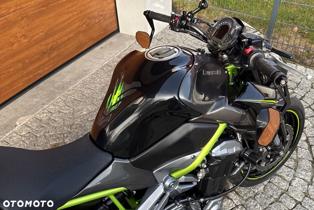 Kawasaki Z 900 - 11