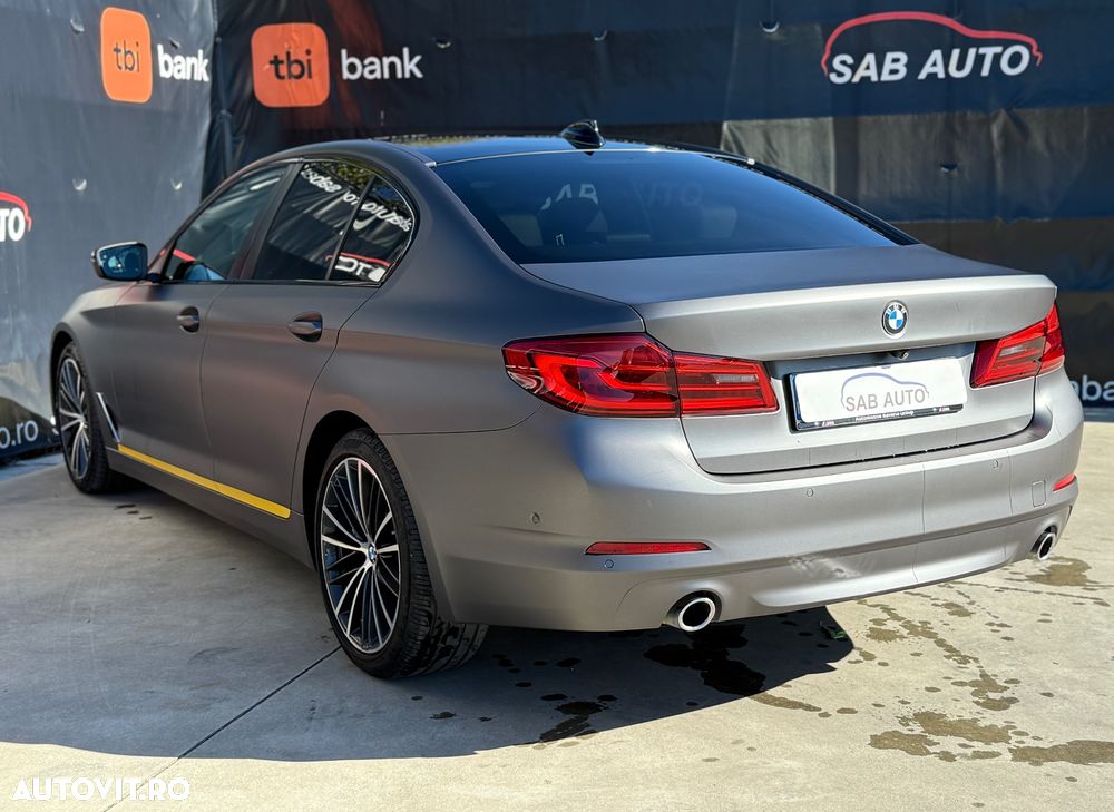 BMW Seria 5 520d xDrive AT - 22
