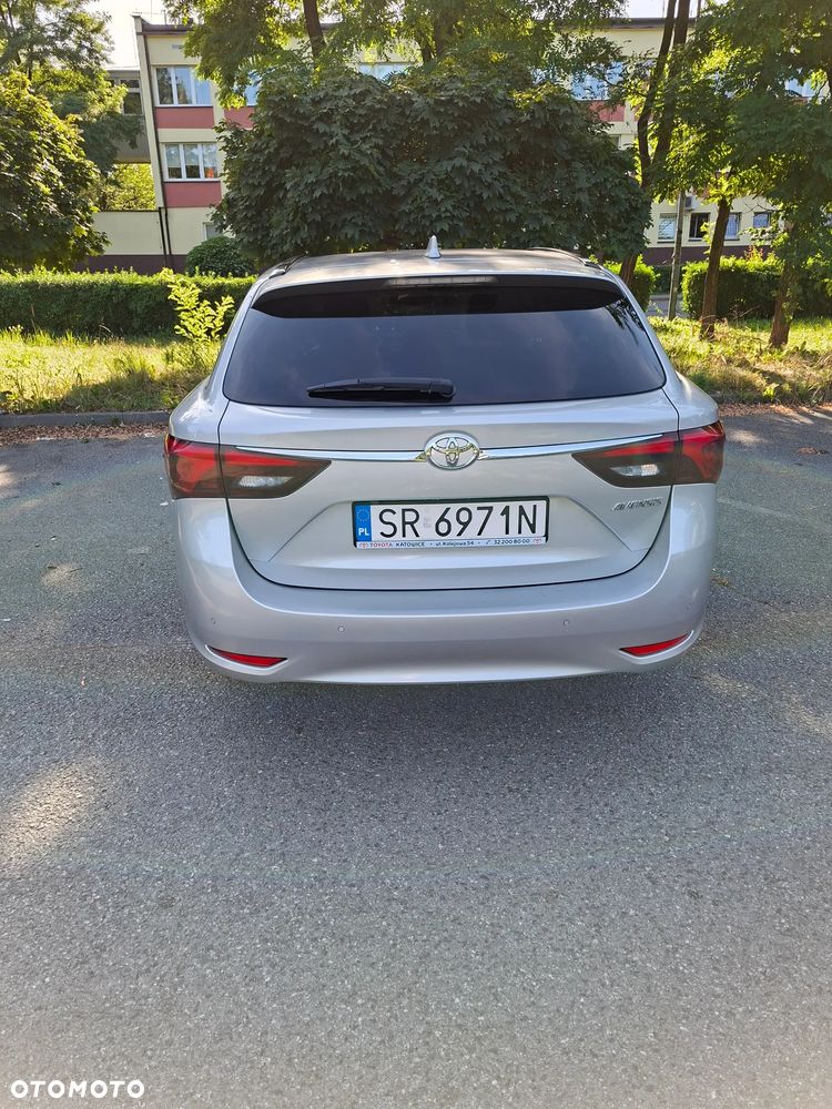 Toyota Avensis 1.8 Prestige - 6