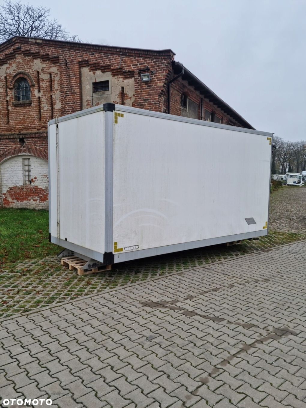 KONTENER CHŁODNIA IZOTERMA THERMO KING 4.30x2.20x2.10 - 3