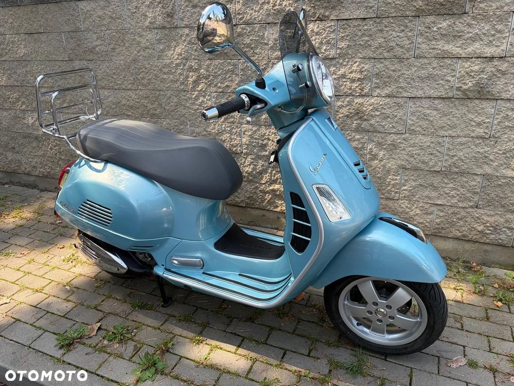 Vespa GTS - 12