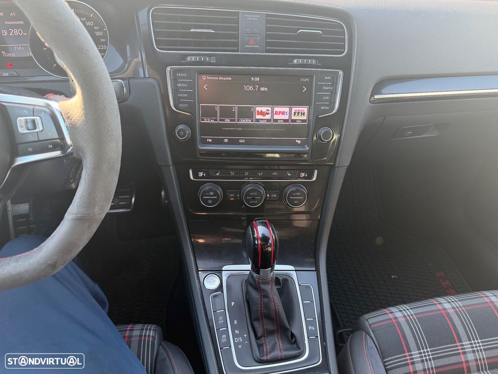 VW Golf 2.0 TSi GTi DSG - 11