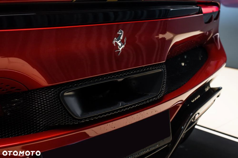 Ferrari 296 GTB - 14